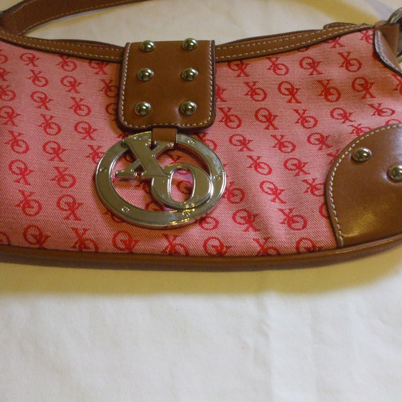 Women's Red XO Nylon Purse Handbag - Picture 7 of 8